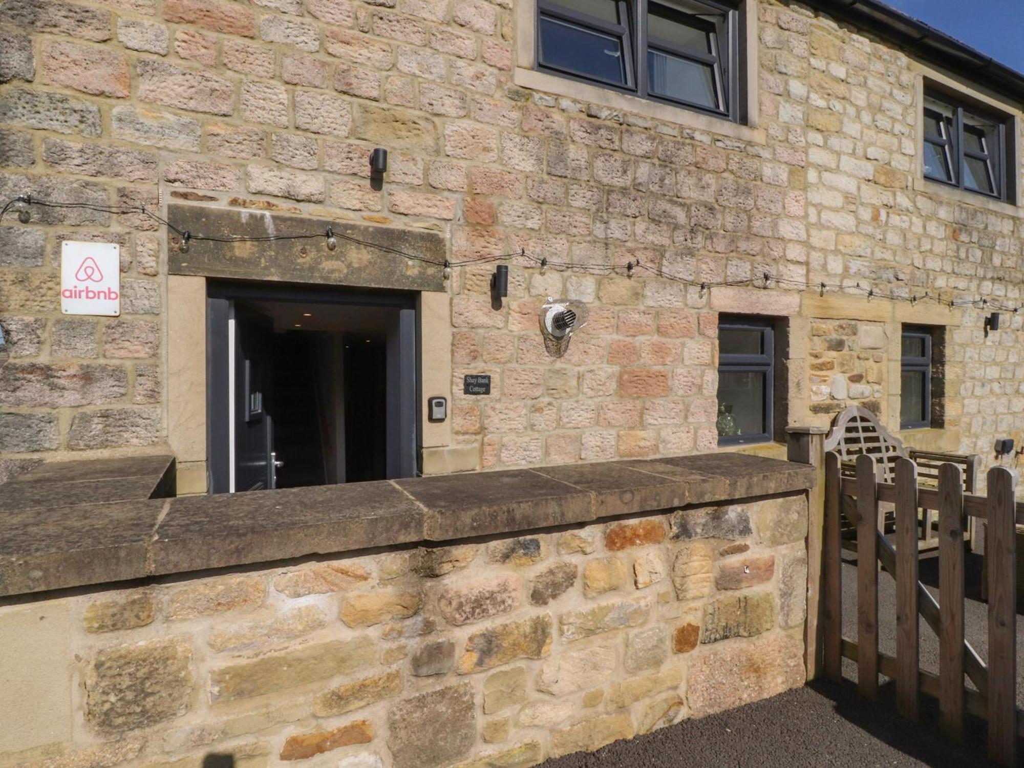 Shay Bank Cottage Keighley Exterior photo